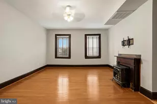17 W Chase St, Baltimore, MD 21201 - Photo 10