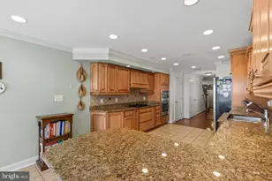 1933 Fleet St, Baltimore, MD 21231 - Photo 14