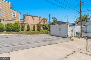 4142 Parkside Dr, Baltimore, MD 21206 - Photo 8