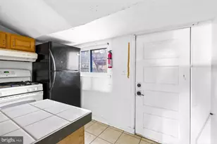 932 W Pratt Street W, Baltimore, MD 21223 - Photo 20