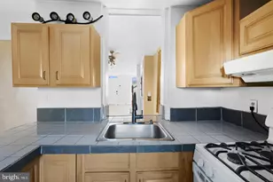932 W Pratt Street W, Baltimore, MD 21223 - Photo 8