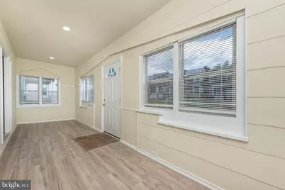 806 Pontiac Avenue, Baltimore, MD 21225 - Photo 2