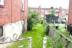 3916 Grantley Rd, Baltimore, MD 21215 - Photo 4