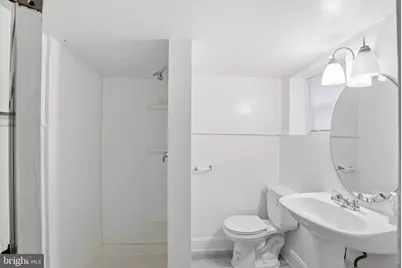 3330 Ravenwood Avenue, Baltimore, MD 21213 - Photo 16