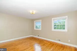 4303 Greenhill Ave, Baltimore, MD 21206 - Photo 8