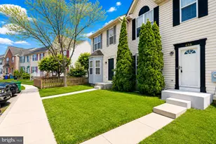 638 Villager Cir, Baltimore, MD 21222 - Photo 2