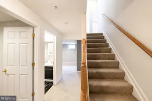 638 Villager Cir, Baltimore, MD 21222 - Photo 10