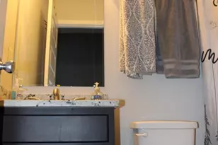 214 S Highland Ave, Baltimore, MD 21224 - Photo 12