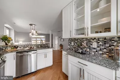 2000 Aliceanna Street, Baltimore, MD 21231 - Photo 8