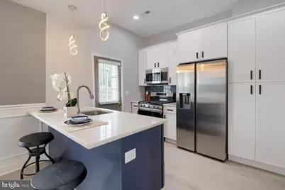 602 N Hilton Street, Baltimore, MD 21229 - Photo 2
