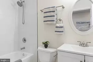2 N Clinton St, Baltimore, MD 21224 - Photo 48