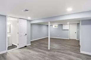 10 Rosedale St, Baltimore, MD 21229 - Photo 16