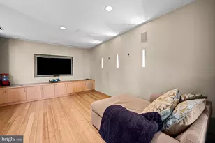 717 President St, Baltimore, MD 21202 - Photo 32