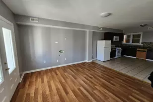 1105 Bonaparte Ave, Baltimore, MD 21218 - Photo 6
