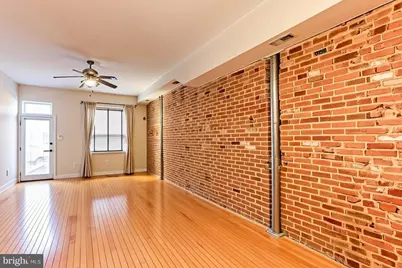 814 S Clinton Street S, Baltimore, MD 21224 - Photo 16