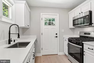 2303 Lyndhurst Avenue, Baltimore, MD 21216 - Photo 8