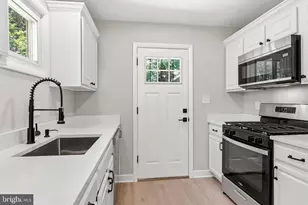 2303 Lyndhurst Ave, Baltimore, MD 21216 - Photo 8