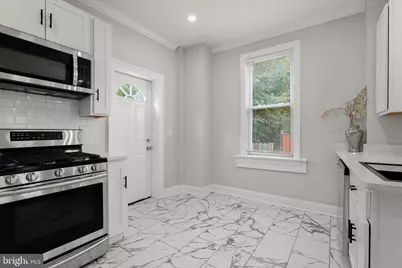 2810 Grantley Avenue, Baltimore, MD 21215 - Photo 16