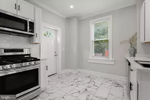 2810 Grantley Ave, Baltimore, MD 21215 - Photo 16
