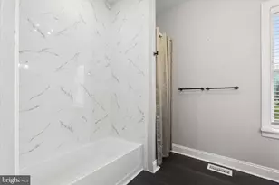 2810 Grantley Ave, Baltimore, MD 21215 - Photo 22