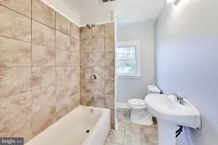 2702 Oakley Ave, Baltimore, MD 21215 - Photo 12