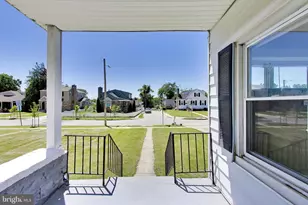 2702 Oakley Ave, Baltimore, MD 21215 - Photo 4