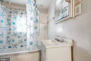 430 S Gilmor St, Baltimore, MD 21223 - Photo 14