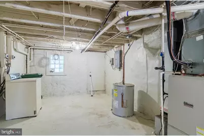 2219 W Baltimore Street W, Baltimore, MD 21223 - Photo 20