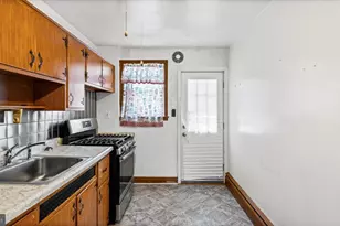 1805 Crestview Rd, Baltimore, MD 21239 - Photo 16