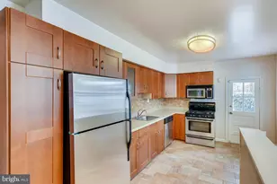 2217 Fleet St, Baltimore, MD 21231 - Photo 4