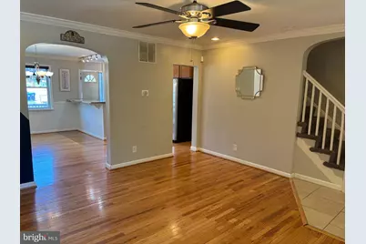 908 Wildwood, Baltimore, MD 21229 - Photo 6
