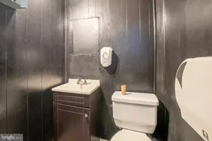 2318 N Charles St, Baltimore, MD 21218 - Photo 84