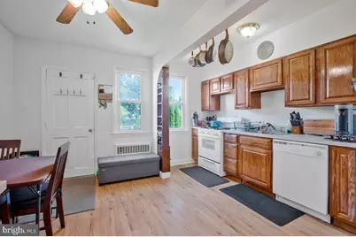 3574 Benzinger, Baltimore, MD 21229 - Photo 10