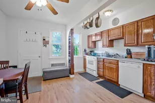 3574 Benzinger, Baltimore, MD 21229 - Photo 10