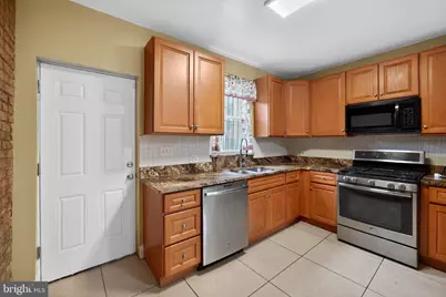 1513 N Montford Avenue N, Baltimore, MD 21213 - Photo 12