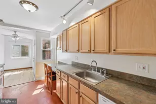 219 Chapel St, Baltimore, MD 21231 - Photo 6