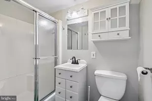 219 Chapel St, Baltimore, MD 21231 - Photo 12