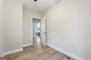 720 N Edgewood St, Baltimore, MD 21229 - Photo 10
