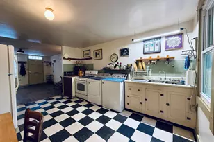 1631 Shakespeare St, Baltimore, MD 21231 - Photo 6