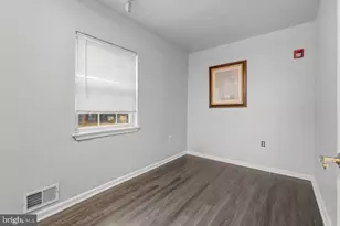 3921 Old York Rd, Baltimore, MD 21218 - Photo 10