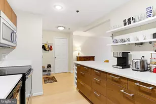 960 Fell St, Baltimore, MD 21231 - Photo 12