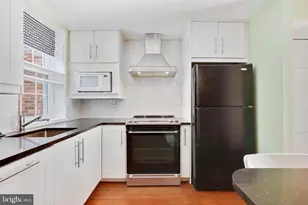 24 E Hamburg St, Baltimore, MD 21230 - Photo 10