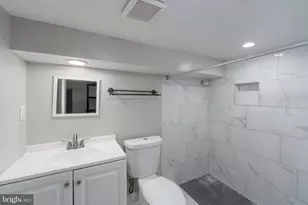 1521 Carswell St, Baltimore, MD 21218 - Photo 10