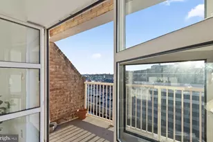 250 President St, Baltimore, MD 21202 - Photo 26