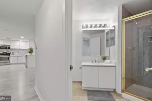 250 President St, Baltimore, MD 21202 - Photo 28