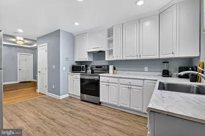 2926 E Fayette Street, Baltimore, MD 21224 - Photo 12