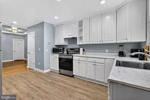 2926 E Fayette St, Baltimore, MD 21224 - Photo 12