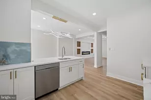 306 Lyndhurst St, Baltimore, MD 21229 - Photo 10