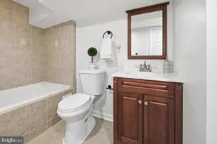 123 N Potomac St, Baltimore, MD 21224 - Photo 26