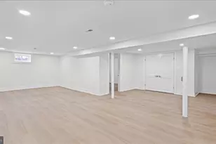 5605 Groveland Ave, Baltimore, MD 21215 - Photo 16